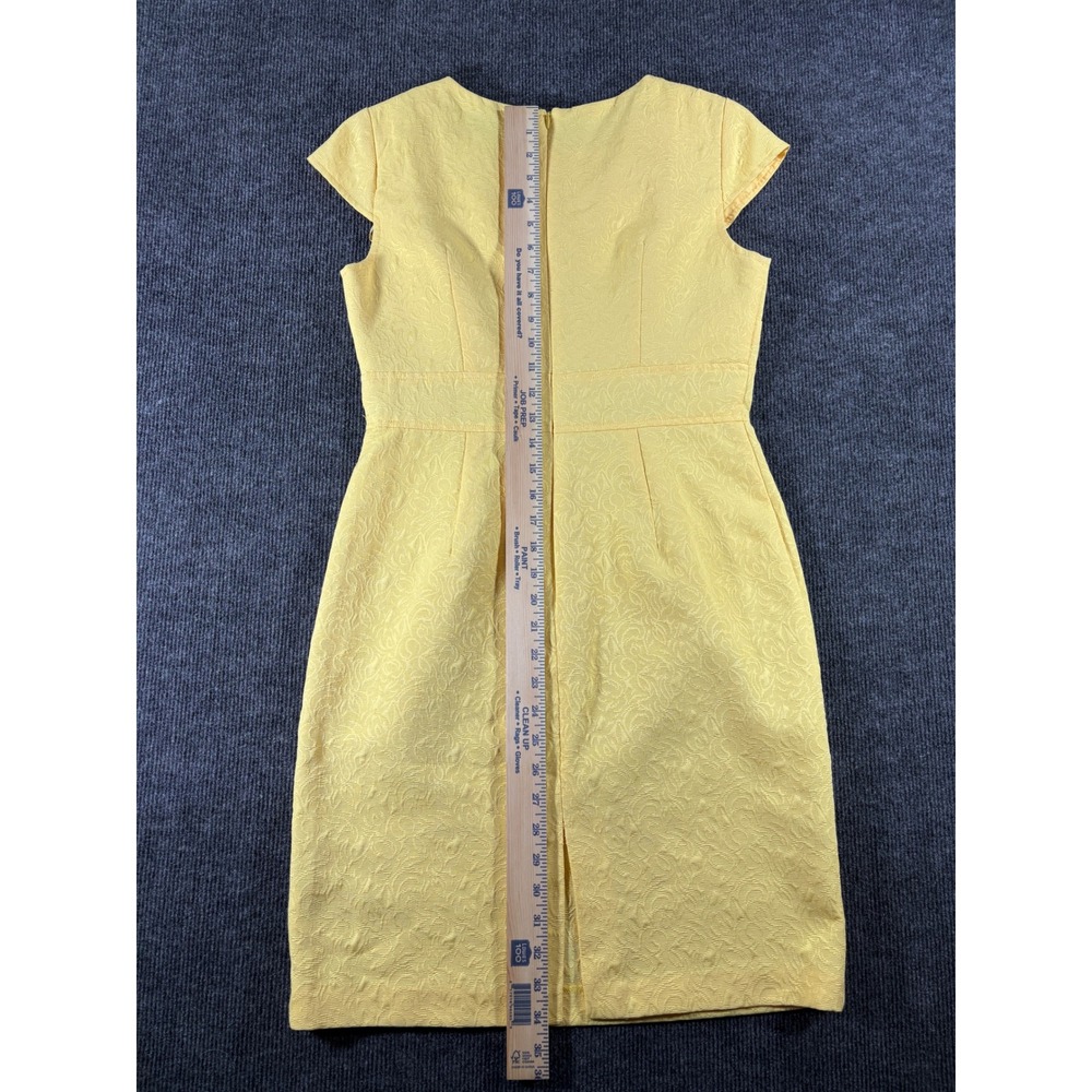 New Directions Yellow Jacquard Sheath Dress Embellished Pearl Cap Sleeve Size 6 - Picture 6 of 9